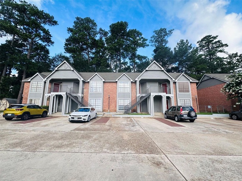 Sycamore Avenue D4 condominium exterior, Huntsville